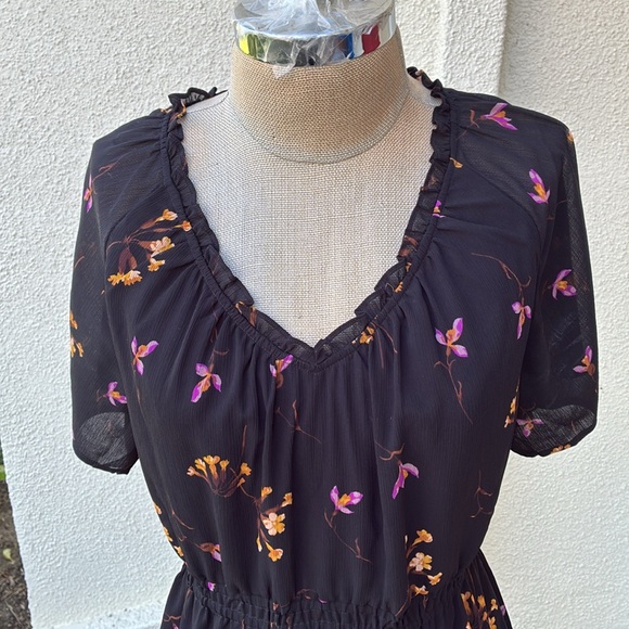 Madewell Georgette V neck beautiful floral midi dress from Bloomingdale’s. - Picture 4 of 13